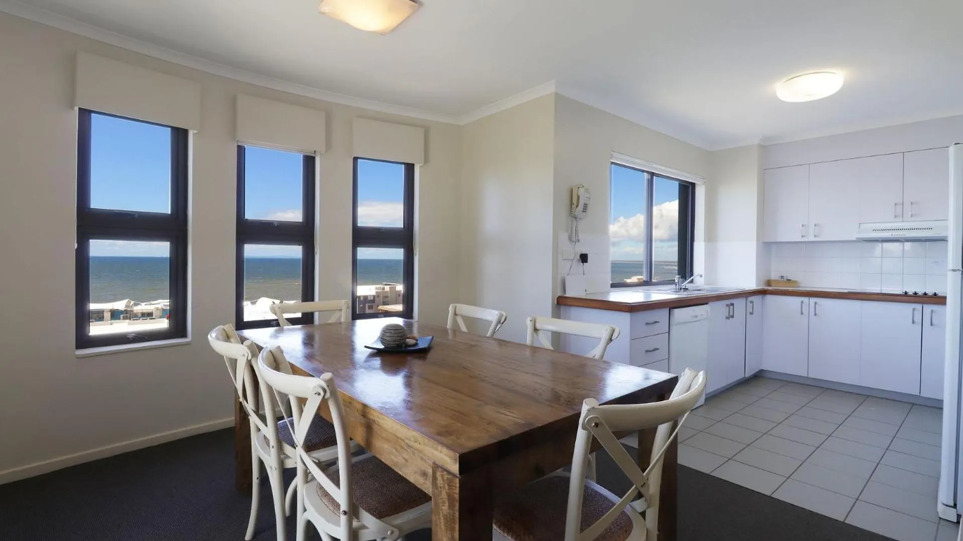 קלונדרה Gena Apartments Unit 15 Kings Beach Qld אוסטרליה